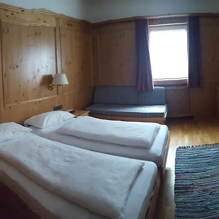 Sextnerhof 3*