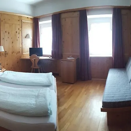 Sextnerhof Hotel 3*