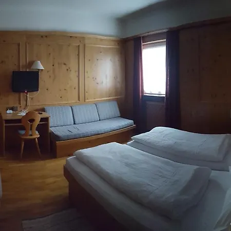 Hotel Sextnerhof 3*