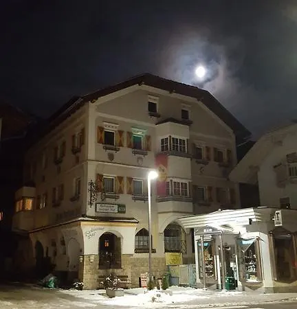 Sextnerhof מלון 3*