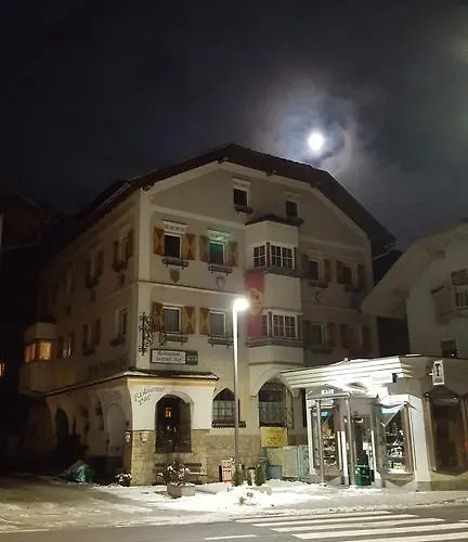 Sextnerhof Hotell 3*