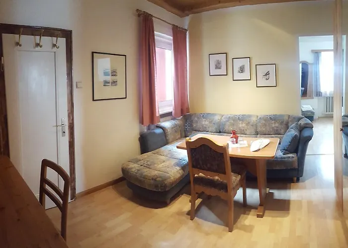 Hotell Sextnerhof 3*