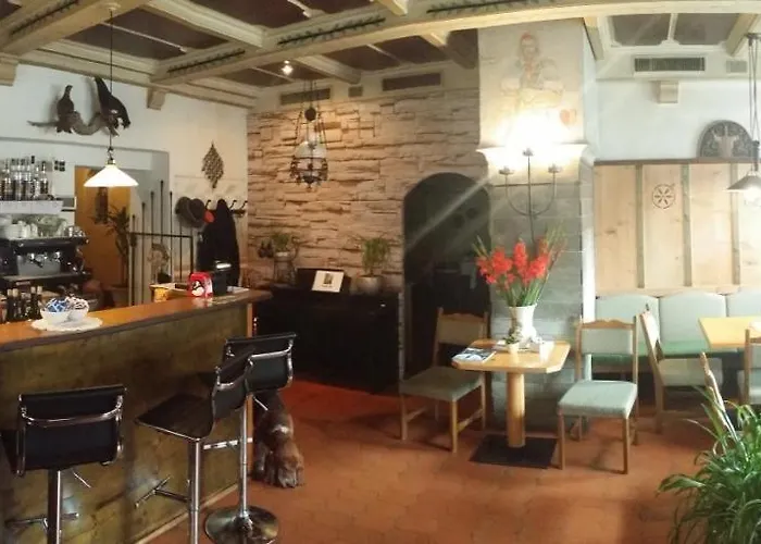 Sextnerhof Hotell 3*